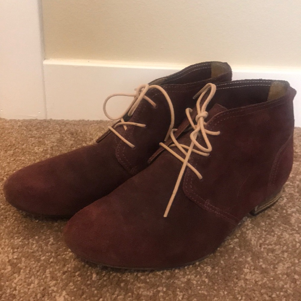 Oxford Suede Shoes